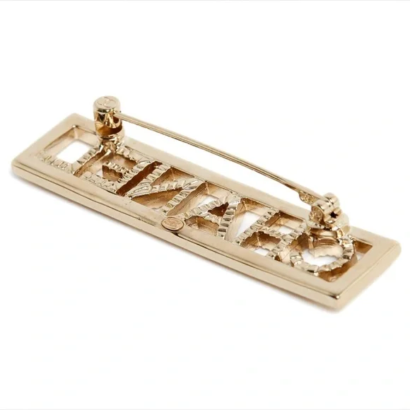 BRAND NEW CHANEL BROOCH - Picture 3 of 6